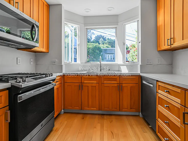 247 Ripley St — Photo 3