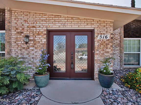4th image of 516 Queretaro Dr