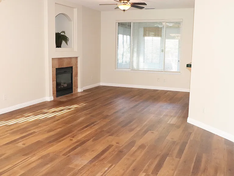 3729 Coldwater Dr — Photo 2