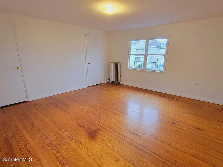 114 Dickson St — Photo 25