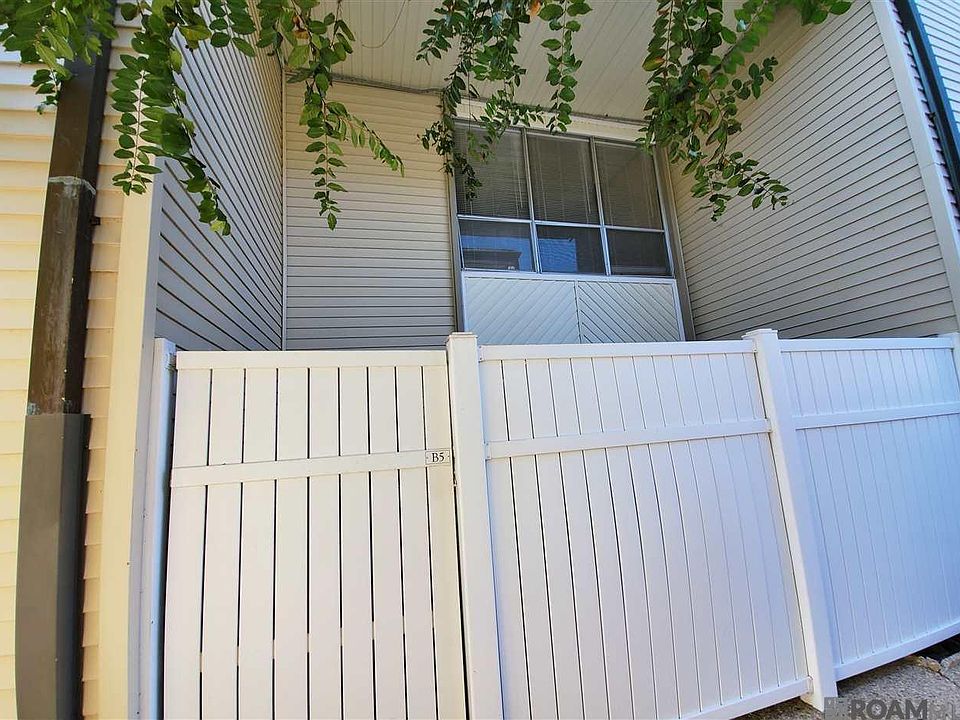 1st image of 454 W Parker Blvd APT B5