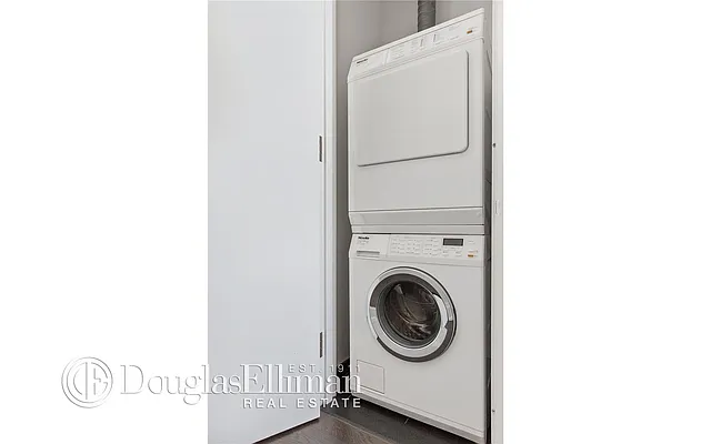 Rented by Douglas Elliman | media 32