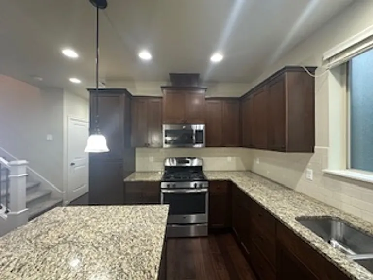 10136 SW Barber St — Photo 12