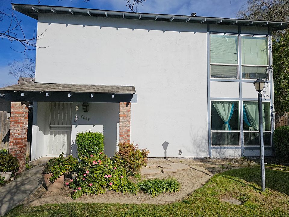 1st image of 2669 Parkway