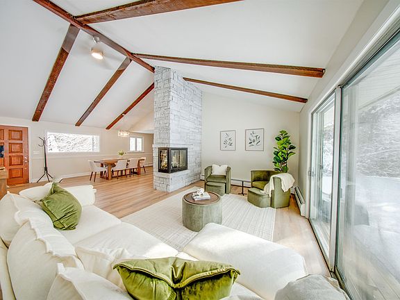 4th image of 3 Woodbury Drive