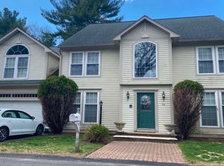 22 Mallard Cove Way, Barrington, RI 02806