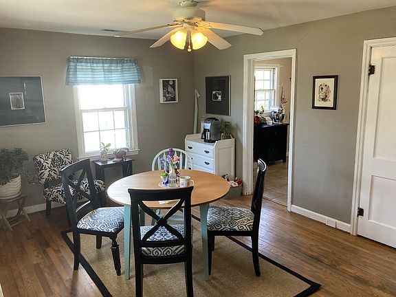 3rd image of 1103 Palmer Dr