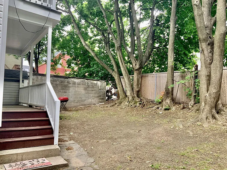 107 Bartlett St #1 — Photo 18