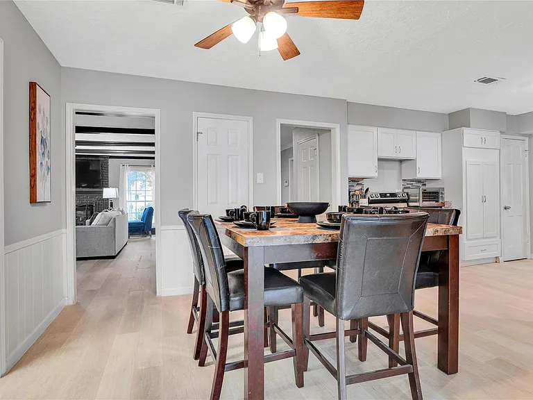 1523 Saddlecreek Dr — Photo 10