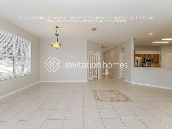 5th image of 15841 Leatherleaf Ln