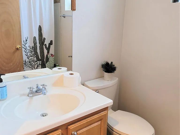554 W 43rd St #2 — Photo 16
