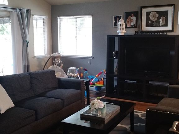 4th image of 3900 Diane Dr