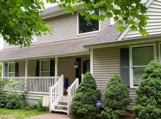 991 Old Turnpike Rd, Plantsville, CT 06479