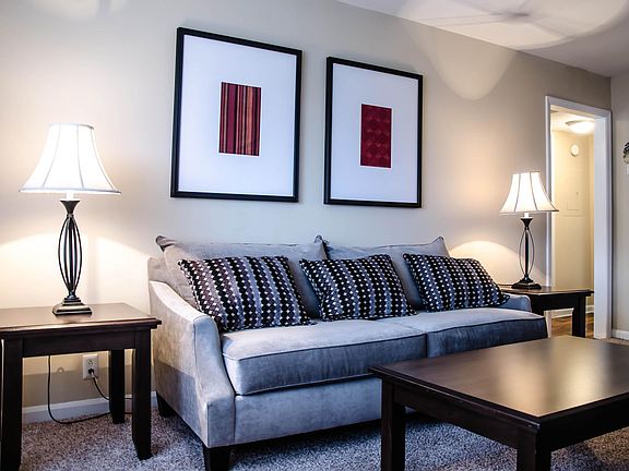 4th image of 400 Adamwood Dr APT E09