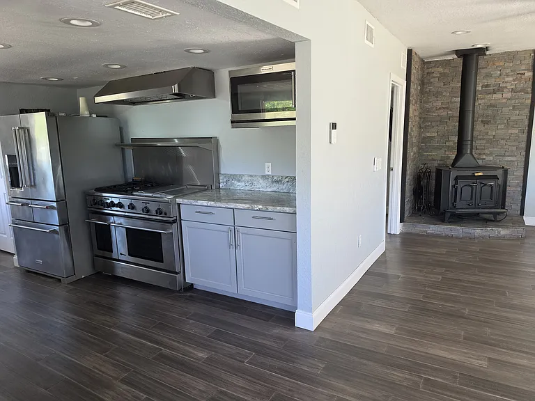 16215 SE Hawthorne Rd — Photo 24
