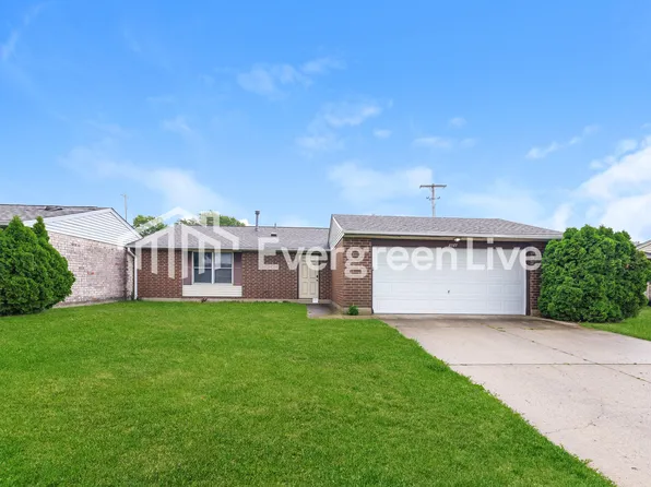 8787 Mardi Gras Dr, Dayton, OH 45424