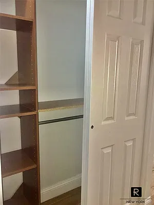 Rented by R New York | media 25