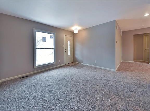 3rd image of 6637 Foothills Ct