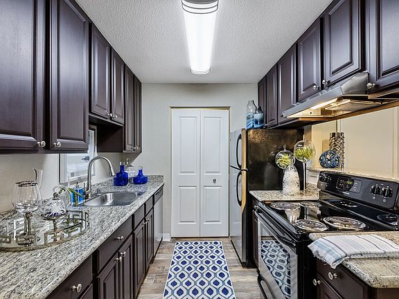 5th image of 5 Marcia Way APT 238