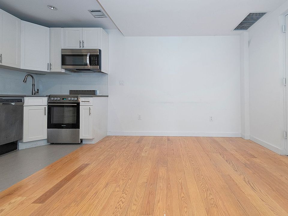 1st image of 511 E 5th St APT 1A
