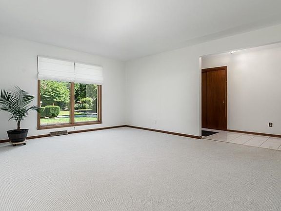 4th image of 7103 Mill Rd