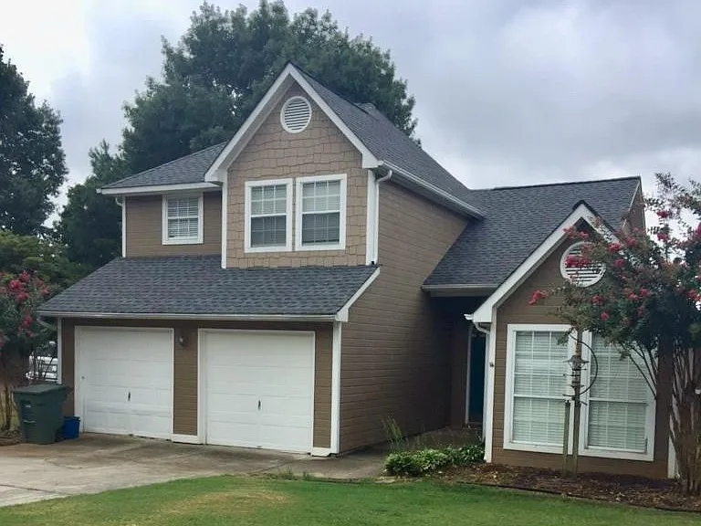 102 Sunset Cir — Photo 1