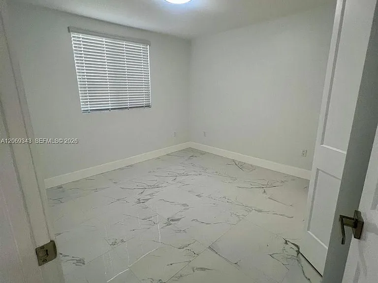 1860 NW 19th St #202 — Photo 13
