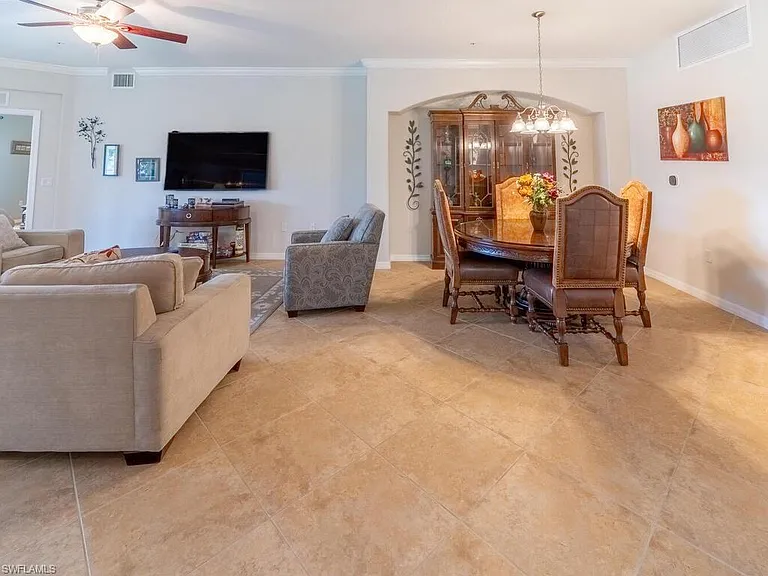 9115 Napoli Ct #101 — Photo 4