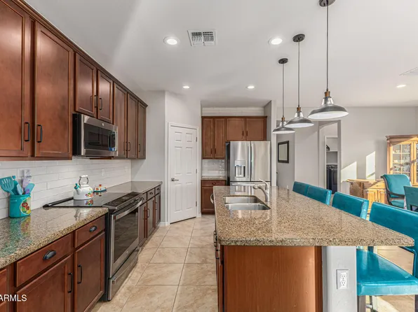 35060 N LAREDO Drive, San Tan Valley, AZ 85144