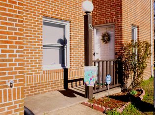 8 Carmine Pl, Hampton, VA 23666