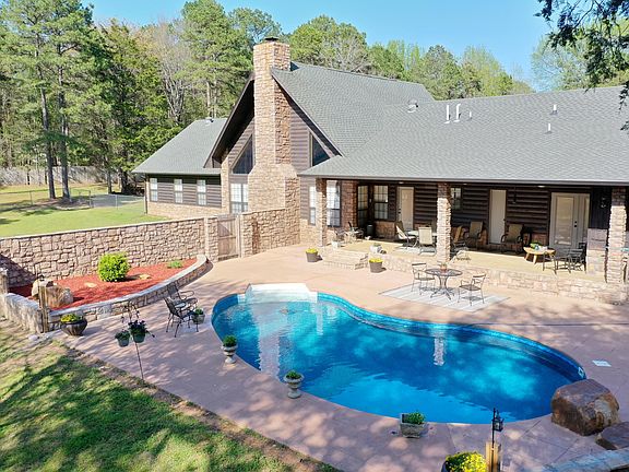 3rd image of 30 Little Jacob Cir