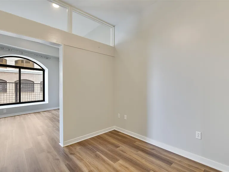 507 Sabine St #709 — Photo 9