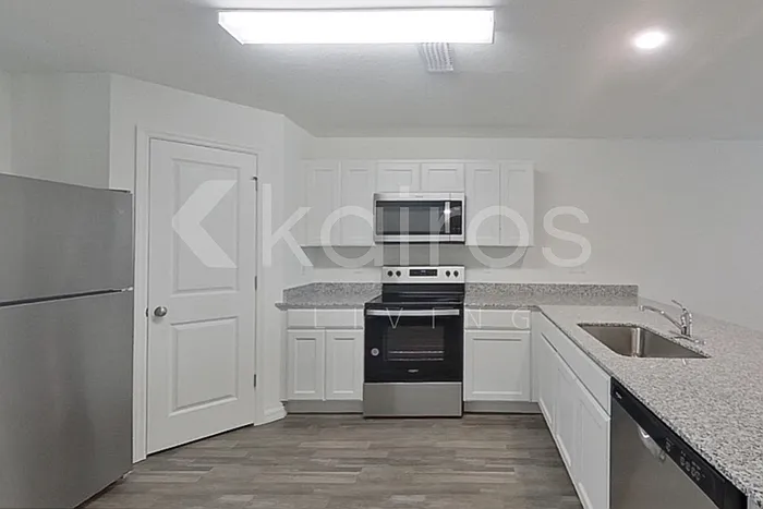 12378 Paramount Dr — Photo 6