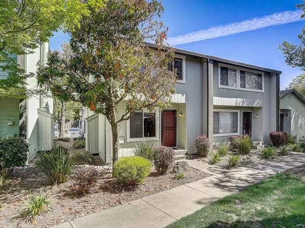 380 Gate Way, Santa Rosa, CA 95401