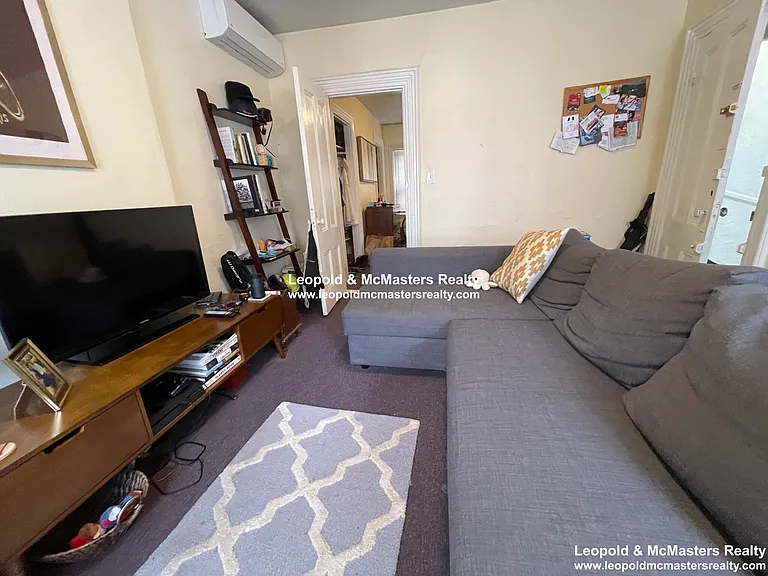 24 Mt. Vernon St apartment — Photo 37
