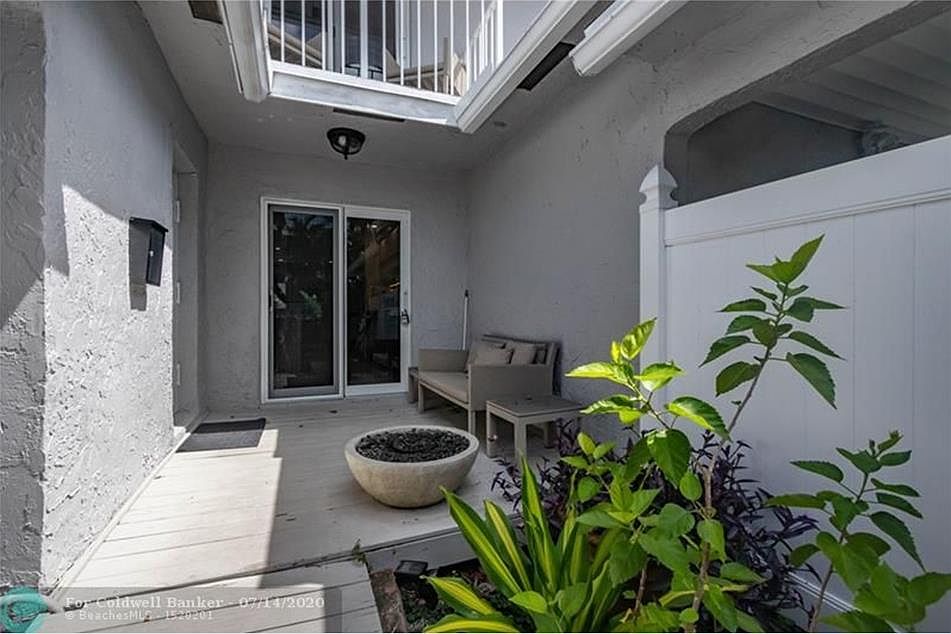 1st image of 635 Kensington Pl #1