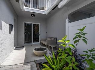 635 Kensington Pl #1, Fort Lauderdale, FL 33305