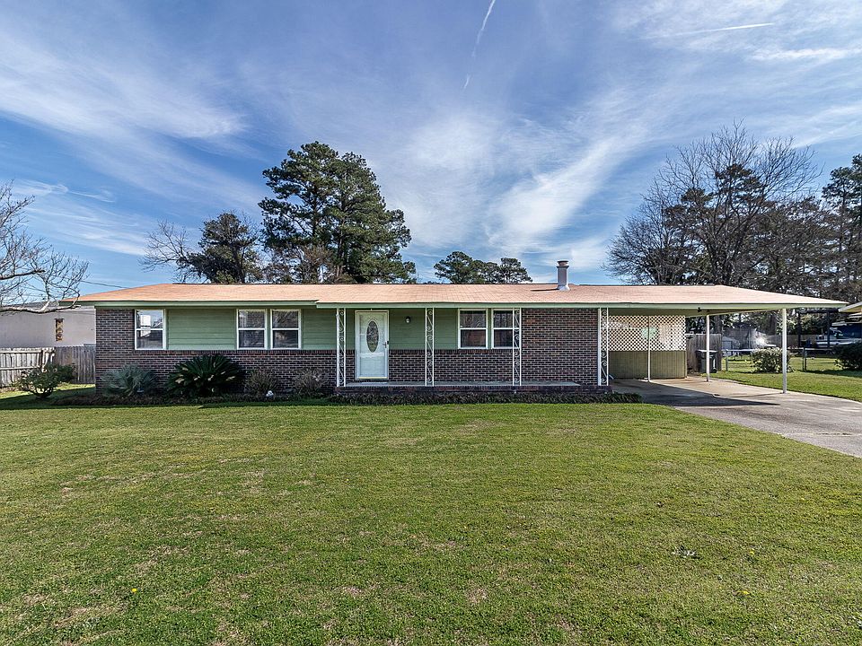 1st image of 202 Maywood Drive