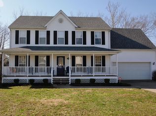 8616 Hickory Falls Ln, Pewee Valley, KY 40056