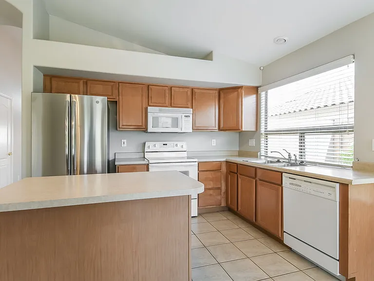 2415 W Blue Sky Dr — Photo 9