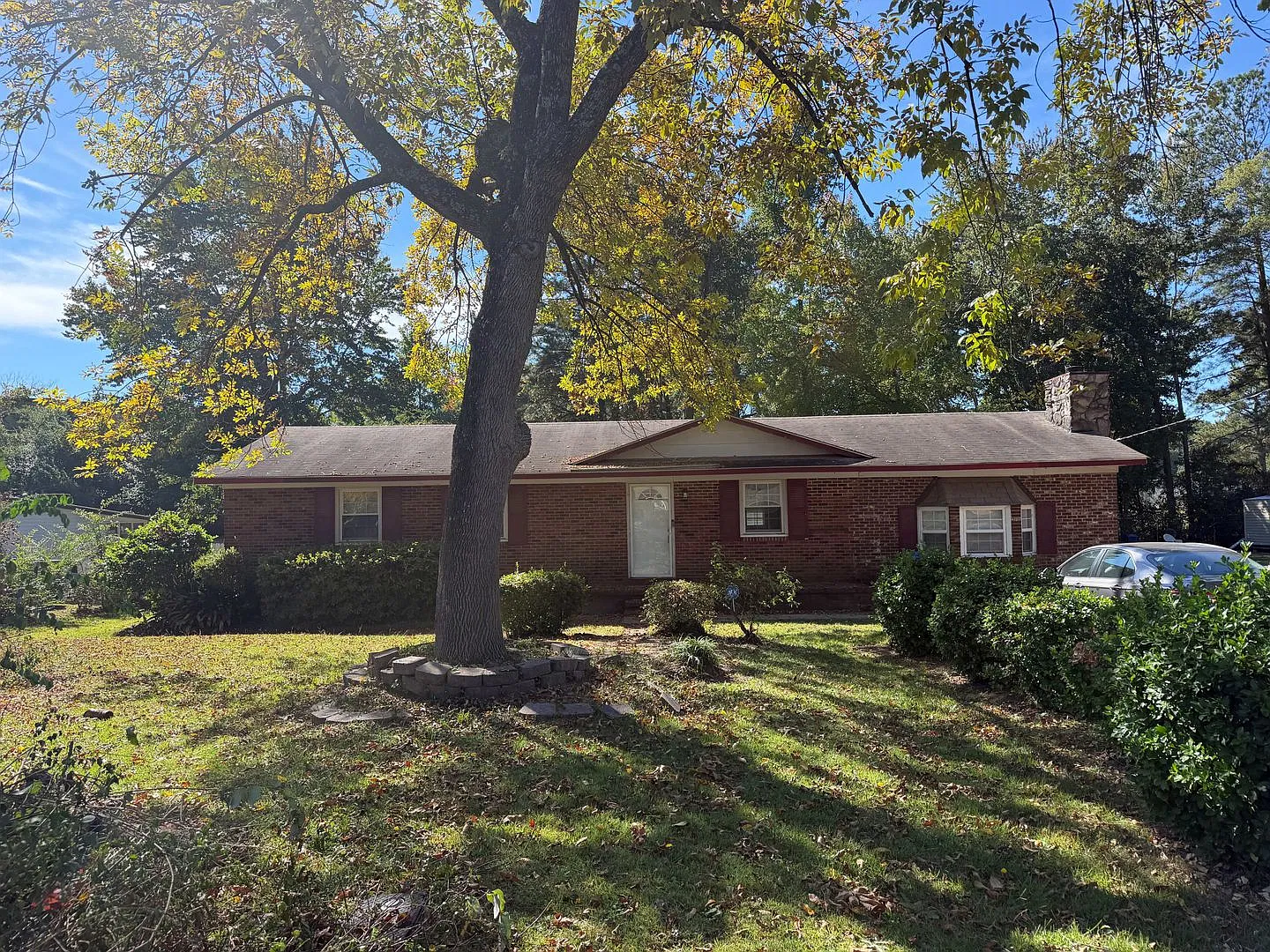 Scotsdale — Photo 1
