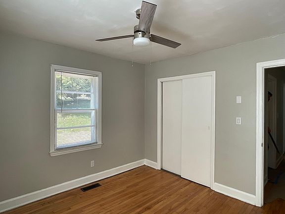4th image of 3211 Pinewood Ave Unit A