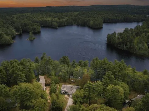 60 Diamond Drive, Waterboro, ME 04061