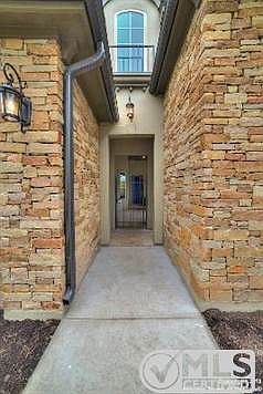 3rd image of 4506 Amorosa Way