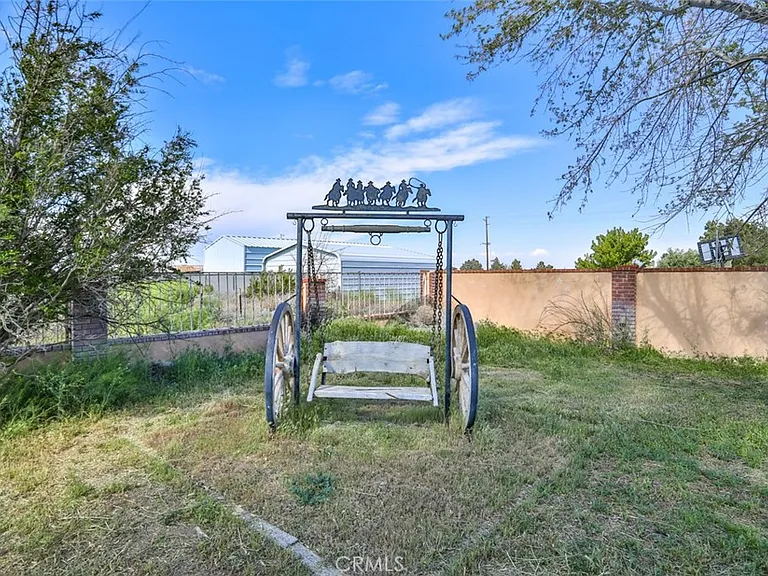 7033 W Avenue A2 — Photo 45