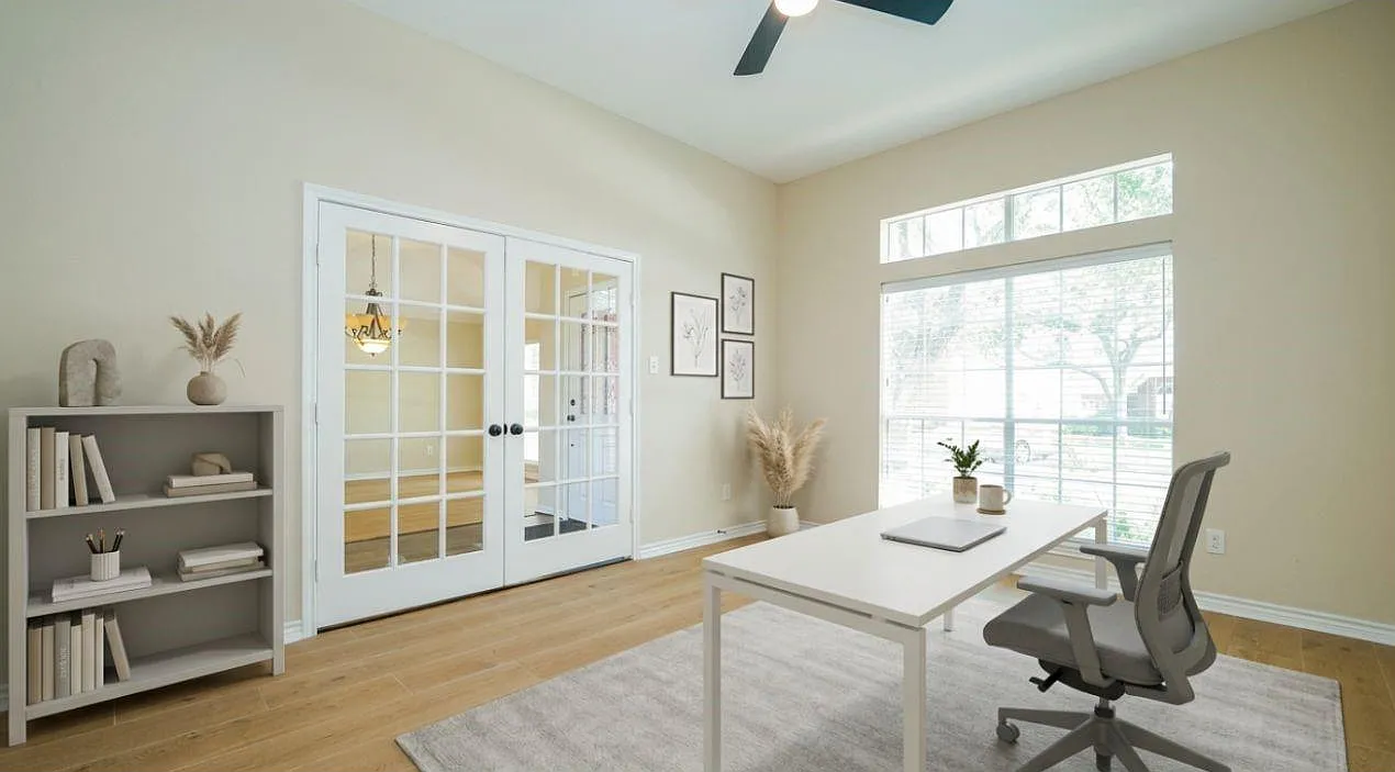 3 bed, 2.0 bath, 2383 sqft, $2,500 — Photo 3