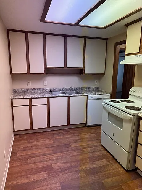 Building Photo - Amhurst Living LLC