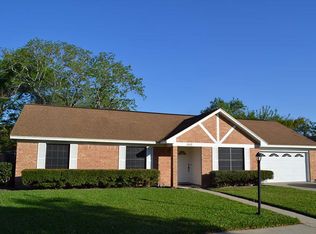 1506 Plantation Rd, Victoria, TX 77904