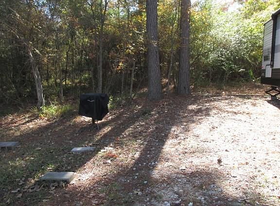 2nd image of 48 Oak Hill Dr