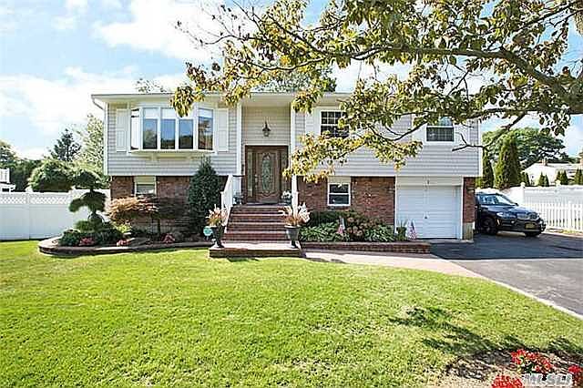 1st image of 311 Hyman Ave